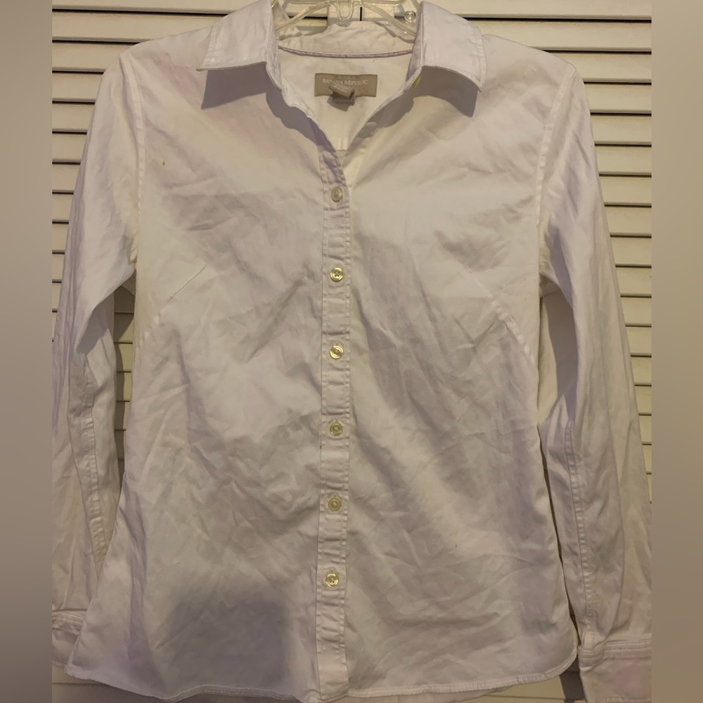 Women’s Banana Republic White Shirt Size 6